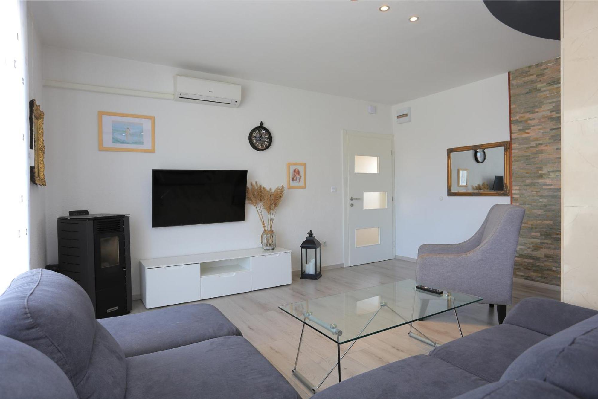 Apartments With A Parking Space Mastrinka, Ciovo - 4324 特罗吉尔 客房 照片